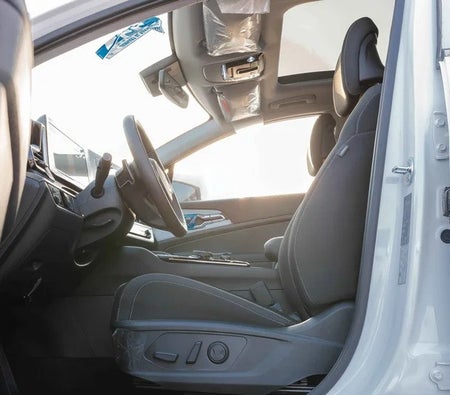 White Kia Sportage Turbo 2025