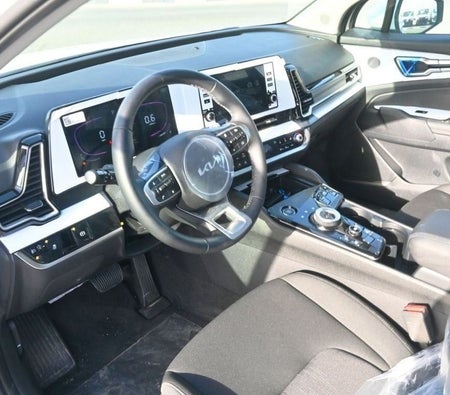 White Kia Sportage 2025