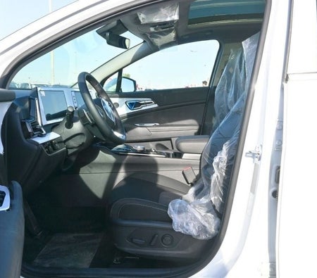 White Kia Sportage 2025