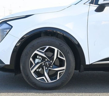White Kia Sportage 2025