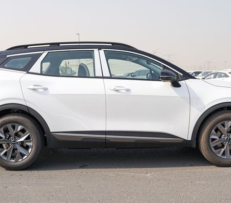 White Kia Sportage 2026