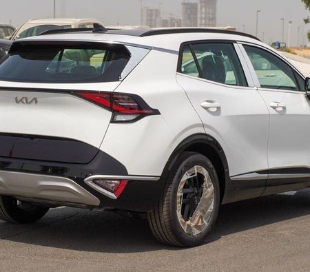 White Kia Sportage 2026