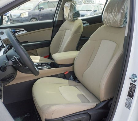 White Kia Sportage 2026