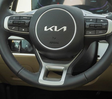 White Kia Sportage 2026