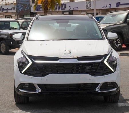 White Kia Sportage 2026