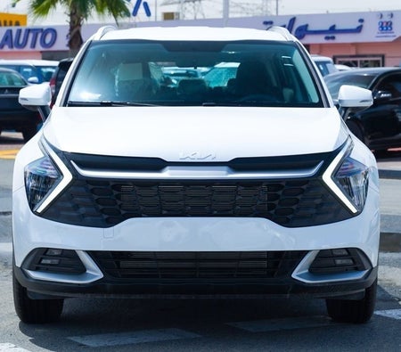 White Kia Sportage 2026