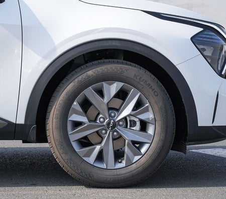 White Kia Sportage 2026