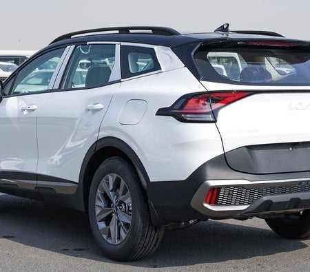 White Kia Sportage 2026