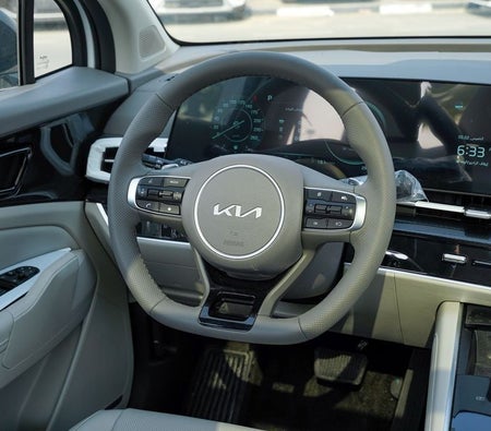 White Kia Sportage 2026