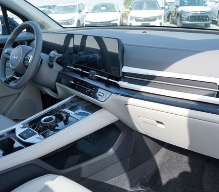 White Kia Sportage 2026