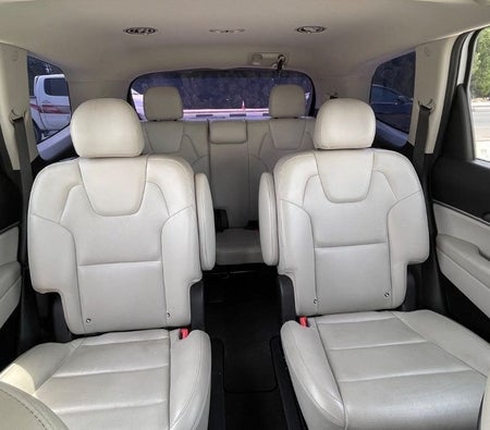 White Kia Telluride 2020