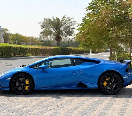 Lamborghini Huracan Tecnica 2023, photo 3 of 4
