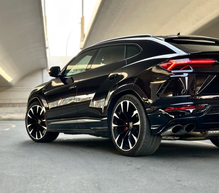 Lamborghini Urus 2021