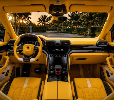 Lamborghini Urus Mansory 2021, photo 3 of 4