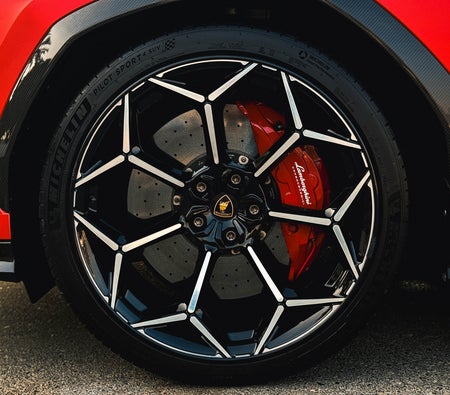 Lamborghini Urus Performante 2023
