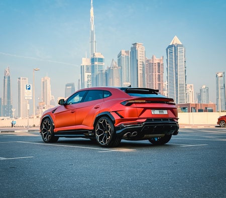 Matte Red Lamborghini Urus Performante 2023