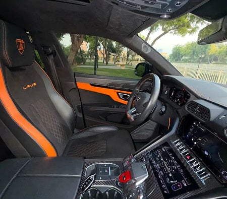 Lamborghini Urus S 2023, photo 3 of 4
