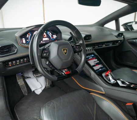 Lamborghini Huracan Evo Coupe 2021, photo 3 of 4