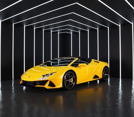 租 兰博基尼 Huracan Evo Coupe 2022 在 迪拜