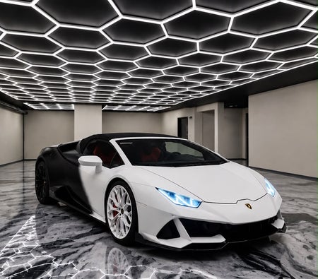 Lamborghini Huracan Evo Spyder 2022, photo 2 of 4
