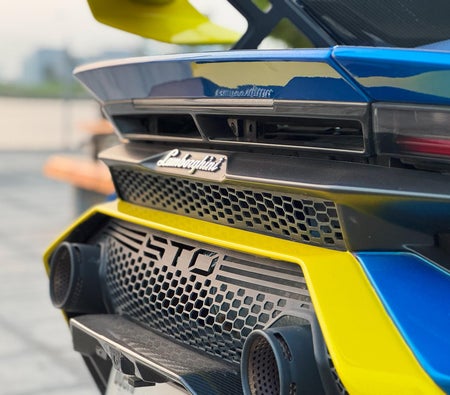 Lamborghini Huracan STO 2023