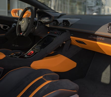 Lamborghini Huracan Tecnica 2023, photo 3 of 4