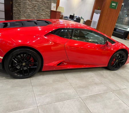 Red Lamborghini Huracan 2017