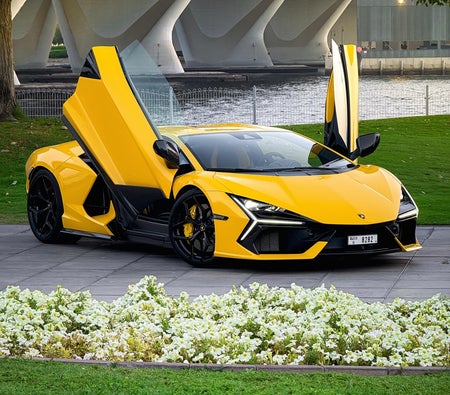 Lamborghini Revuelto 2024