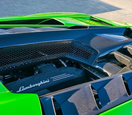 Lamborghini Revuelto 2024