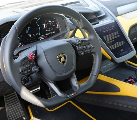 Lamborghini Revuelto 2024, photo 3 of 4