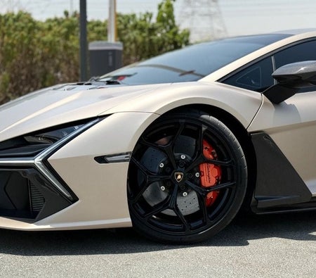 Bronze Lamborghini Revuelto 2024