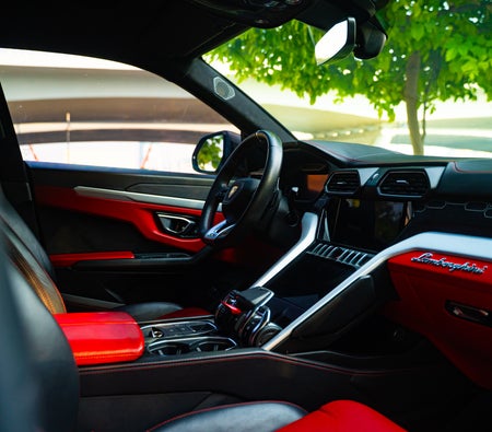 Lamborghini Urus Mansory 2020, photo 4 of 4