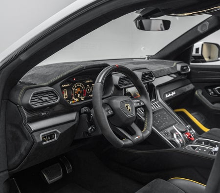 Lamborghini Urus Performante 2023, photo 4 of 4