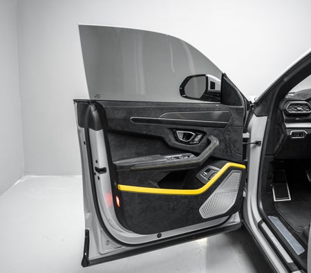 Lamborghini Urus Performante 2023, photo 3 of 4