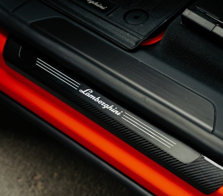 Lamborghini Urus SE 2025