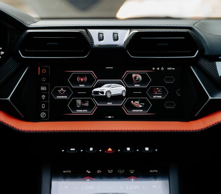 Lamborghini Urus SE 2025