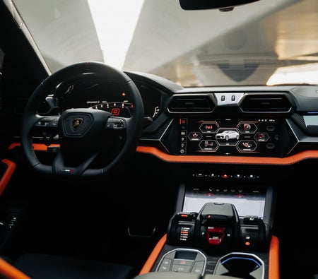 Lamborghini Urus SE 2025