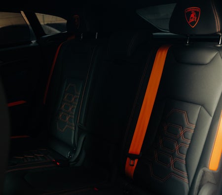 Lamborghini Urus SE 2025
