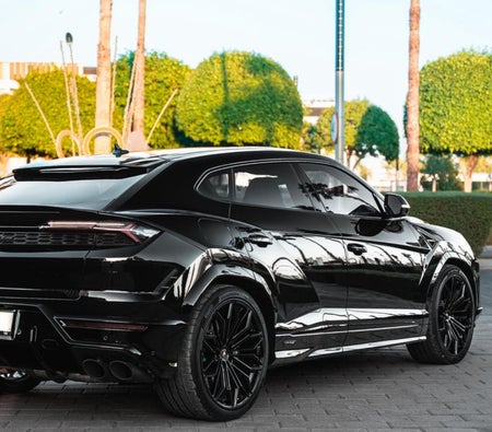 Lamborghini Urus SE 2025
