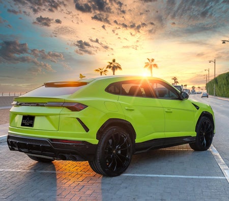 Lamborghini Urus 2021