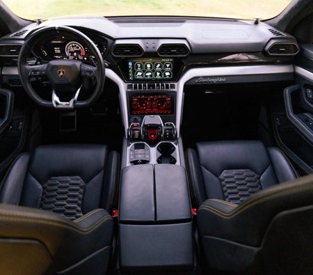Lamborghini Urus 2021