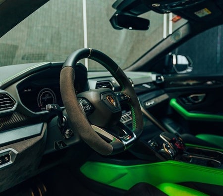 Lamborghini Urus  2021, photo 2 of 4