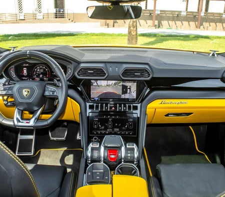 Lamborghini Urus 2022, photo 3 of 4