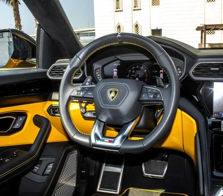Lamborghini Urus 2022, photo 2 of 4
