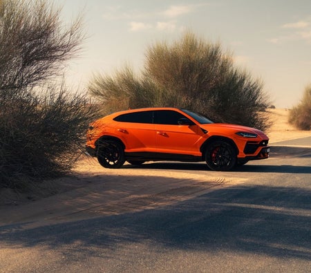 Orange Lamborghini Urus 2022 Orange Lamborghini Urus 2022