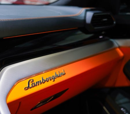 Lamborghini Urus 2024