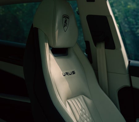 Lamborghini Urus 2024