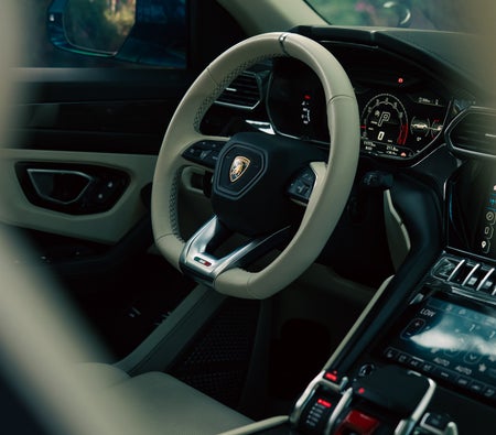 Lamborghini Urus 2024