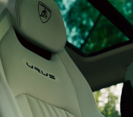 Lamborghini Urus 2024