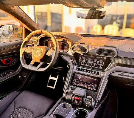 Lamborghini Urus S 2025, photo 2 of 4